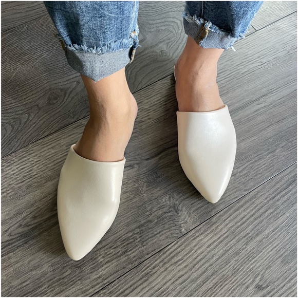 Off White Vegan Leather Slip on Flats Mules - Picture 4 of 6